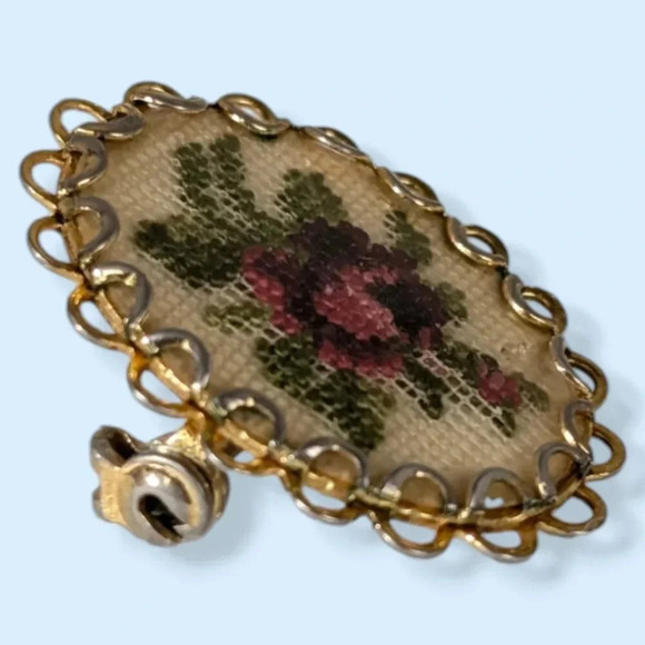 (2/$20) Vintage Petitpoint Floral Brooch - Picture 3 of 5